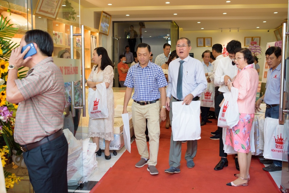 Nệm Vạn Thành khai trương chi nhánh thứ 40 tại TP. HCM - 2 Nệm Vạn Thành khai trương chi nhánh thứ 40 tại TP. HCM - 2