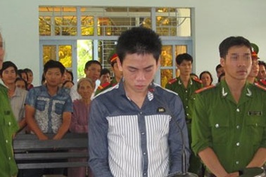 Hận tình, bạo dâm người yêu bên mộ đứa con xấu số