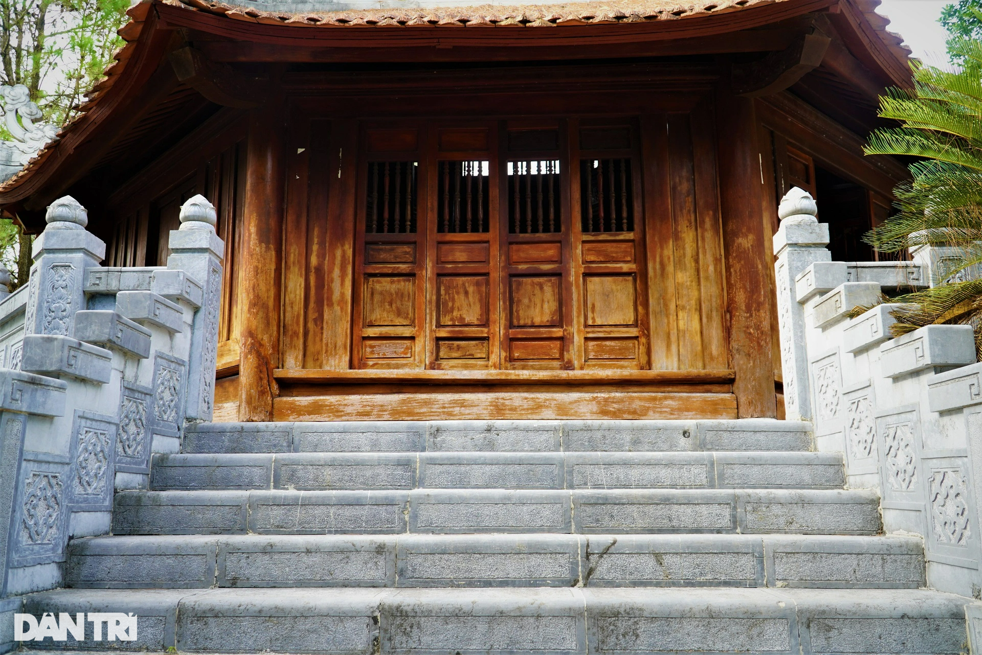 Đền thờ cố Tổng Bí thư Lê Duẩn giữa lòng hồ Kẻ Gỗ - 9 Đền thờ cố Tổng Bí thư Lê Duẩn giữa lòng hồ Kẻ Gỗ - 9