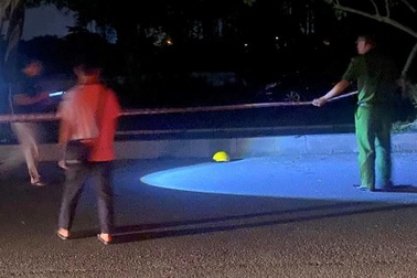 Nam thanh niên tử vong trên đường phố ở Ninh Bình