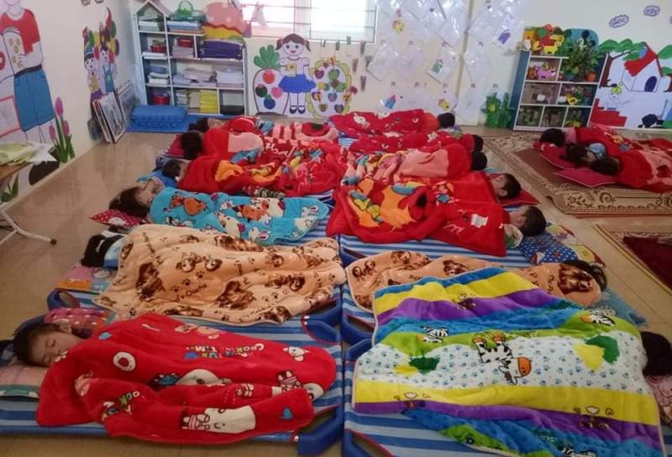 Tuyệt đối không để học sinh đứng ngoài cổng trường vì nghỉ rét - 1 Tuyệt đối không để học sinh đứng ngoài cổng trường vì nghỉ rét - 1
