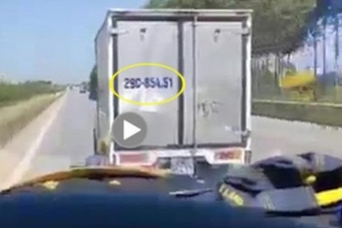 Xử phạt tài xế không nhường đường cho xe cứu thương