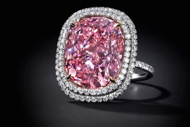 Vì sao giới siêu giàu chuộng đầu tư kim cương màu?