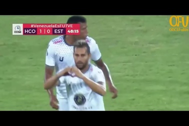 Cầu thủ số "nhọ" nhất: Bị sút "nổ đom đóm mắt", nằm sân vẫn là... tội đồ