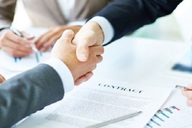 Lao động trẻ phải tìm việc… qua các quan hệ cá nhân