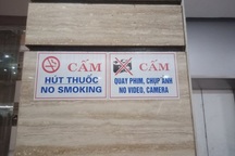 Giữa “cơn bão” thổi giá khẩu trang, chợ thuốc Hapulico cấm quay phim, chụp ảnh!