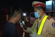 Giám đốc Sở bị phạt 46 triệu đồng vì vi phạm nồng độ cồn