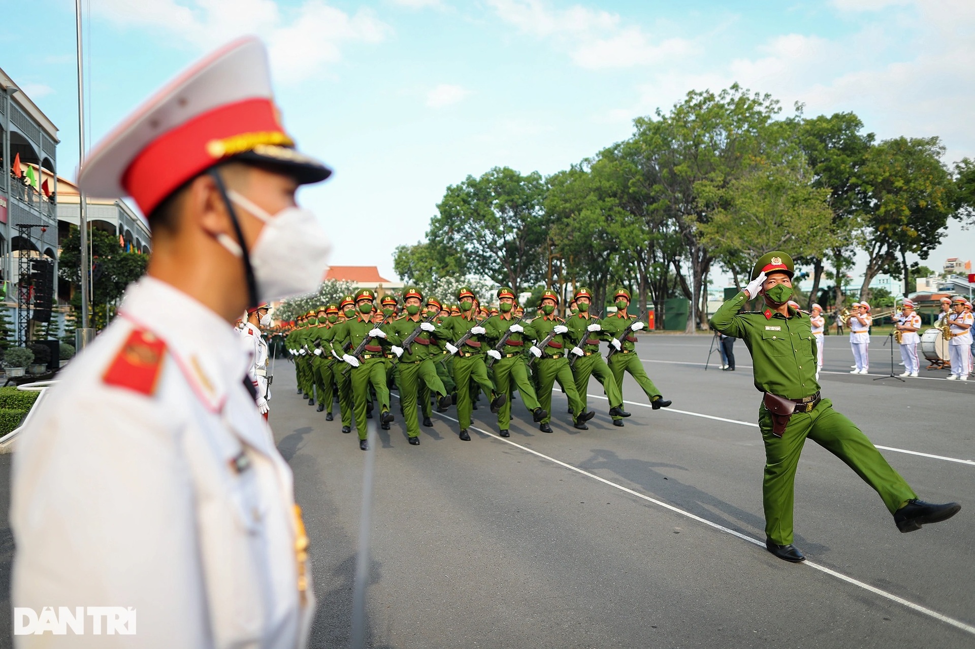 Lực lượng vũ trang TPHCM uy nghi, dũng mãnh ở Lễ ra quân huấn luyện 2022 - 3
