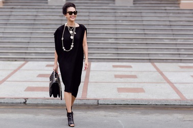 Diễm My: U60 vẫn sành điệu