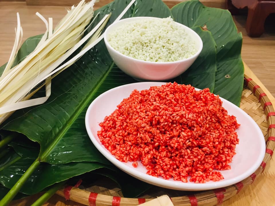 Lạ mắt với các loại bánh chưng biến tấu đủ màu sắc đón Tết nguyên đán - 2 Lạ mắt với các loại bánh chưng biến tấu đủ màu sắc đón Tết nguyên đán - 2