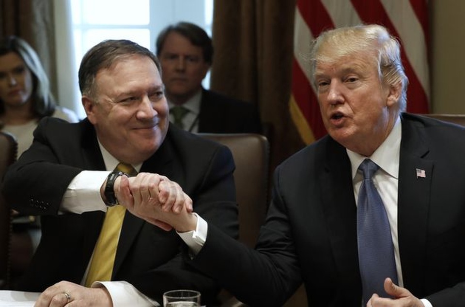 Ông Pompeo bật đèn xanh chuyển giao quyền lực tại Bộ Ngoại giao Mỹ - 1 Ông Pompeo bật đèn xanh chuyển giao quyền lực tại Bộ Ngoại giao Mỹ - 1