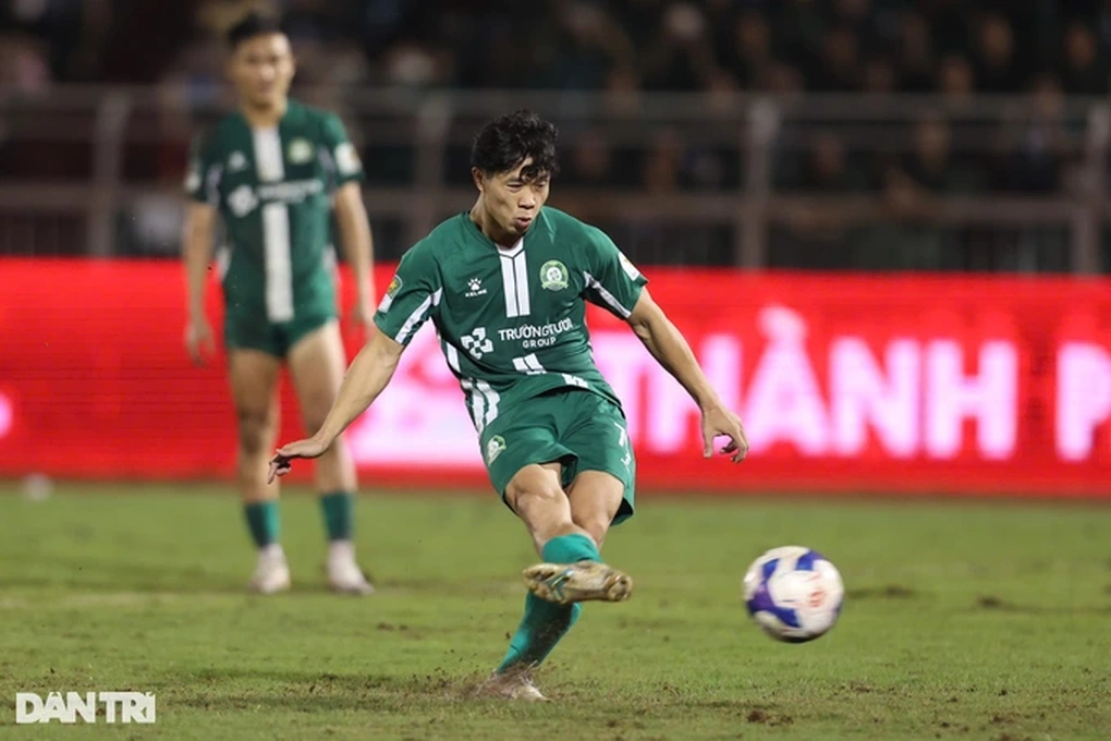 CLB Quảng Nam không bỏ giải, đội của Công Phượng hụt vé dự V-League - 1 CLB Quảng Nam không bỏ giải, đội của Công Phượng hụt vé dự V-League - 1