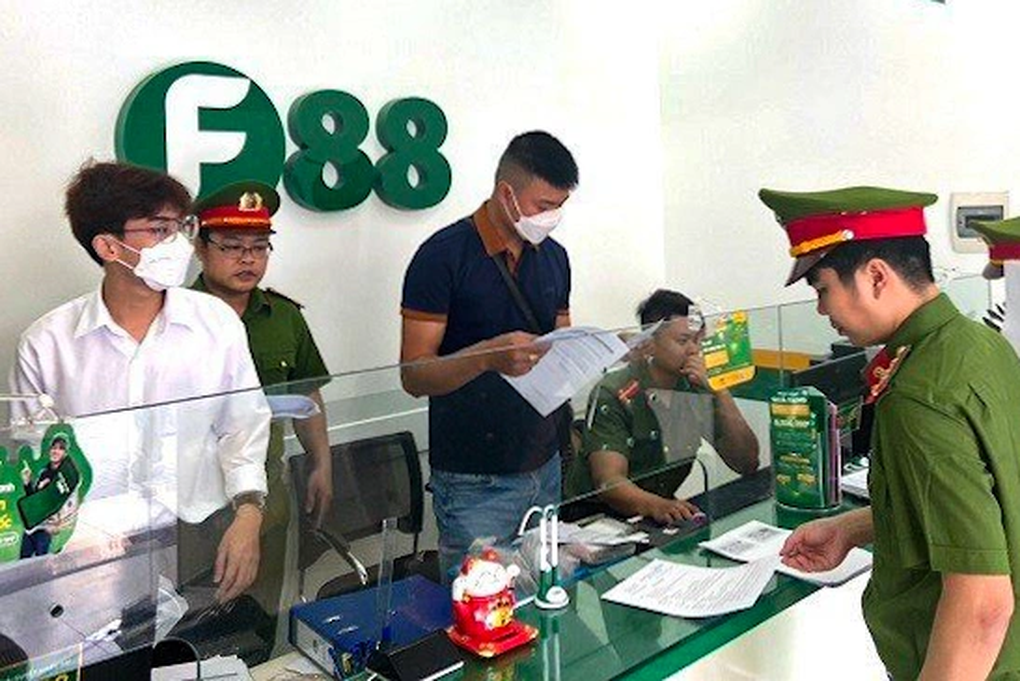 Đà Nẵng đồng loạt kiểm tra các địa điểm kinh doanh của F88 - 1 Đà Nẵng đồng loạt kiểm tra các địa điểm kinh doanh của F88 - 1