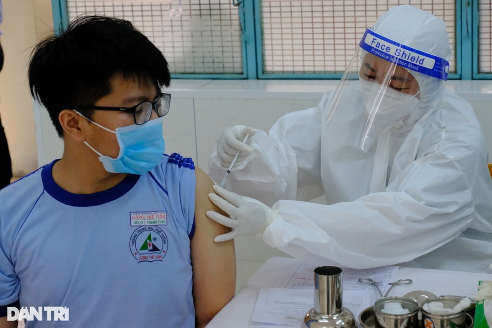 Học sinh ở TPHCM trở lại trường: Phụ huynh cần chú ý trẻ béo phì, bệnh nền - 3 Học sinh ở TPHCM trở lại trường: Phụ huynh cần chú ý trẻ béo phì, bệnh nền - 3