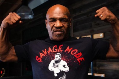 Mike Tyson được "minh oan" vụ đăng ảnh chống vắc xin