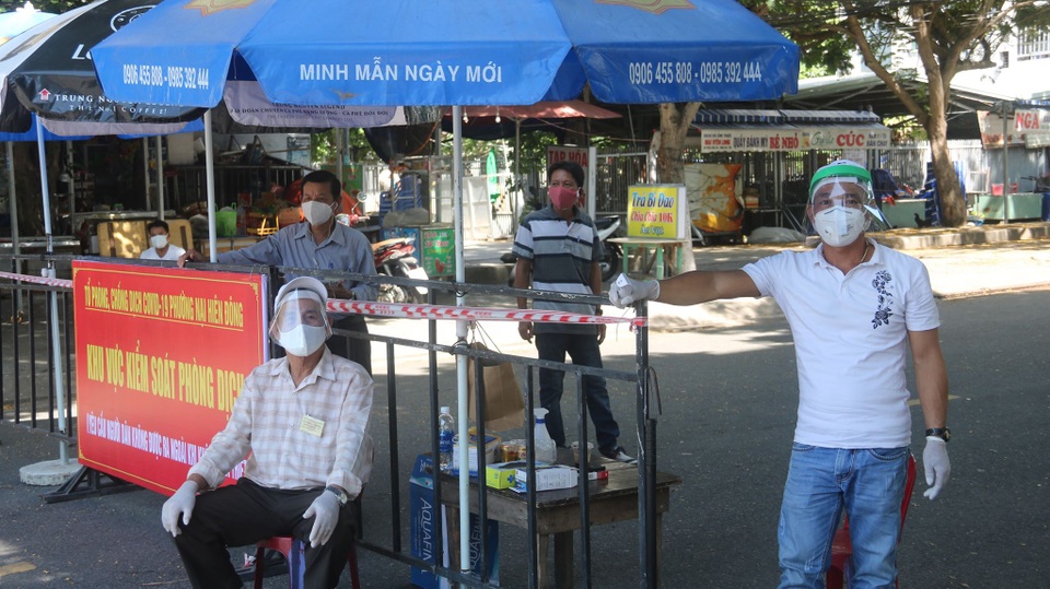 Đà Nẵng siết chặt quy định chống dịch tại các khu chung cư - 1