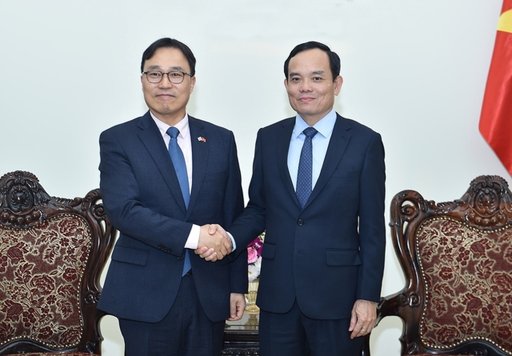 Phó Thủ tướng mong đại sứ Hàn Quốc thúc đẩy LG sớm xây Trung tâm RD - 1 Phó Thủ tướng mong đại sứ Hàn Quốc thúc đẩy LG sớm xây Trung tâm RD - 1