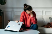 Phụ nữ tuổi trung niên làm gì để tránh nguy cơ thất nghiệp?