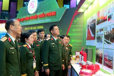 Khai mạc Hội chợ kết nối giao thương, quảng bá sản phẩm Việt Nam - Lào