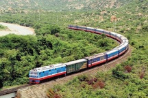 Nóng: Hành khách được đi lại bằng tàu hỏa thông suốt Bắc - Nam từ 13/10