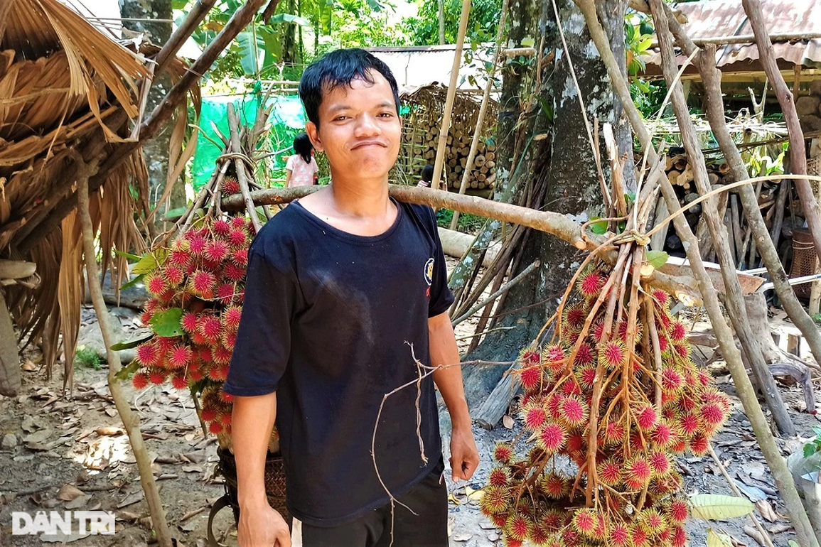 Xúc động bí mật đằng sau video triệu view trên mạng của chàng trai Cơ tu - 6 Xúc động bí mật đằng sau video triệu view trên mạng của chàng trai Cơ tu - 6