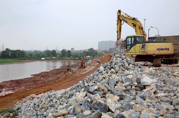 Trong năm 2021, TP. Hà Nội đã đầu tư nâng cấp, sữa chữa nhiều hệ thống đê điều nhằm phòng ngừa rủi ro thiên tai, đảm bảo cho việc phát triển KT-XH (Ảnh minh họa)