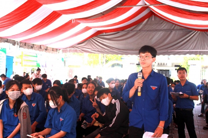Đoàn viên thanh niên huyện Cam Lộ, Quảng Trị tham gia đối thoại về hoạt động đào tạo nghề, giải quyết việc làm