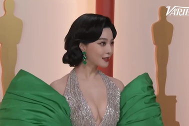 Phạm Băng Băng xuất hiện trên thảm đỏ lễ trao giải Oscar 2023
