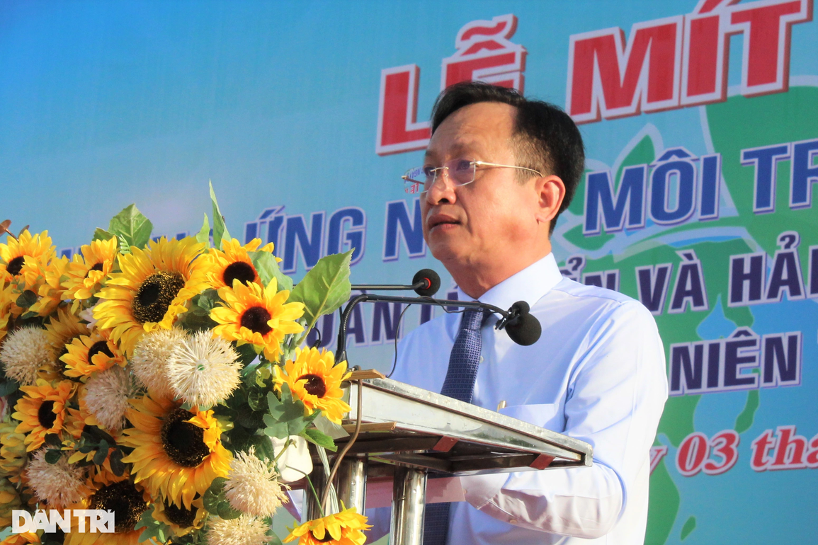 Người dân Bạc Liêu nô nức đi đổi rác thải lấy gạo - 4 Người dân Bạc Liêu nô nức đi đổi rác thải lấy gạo - 4