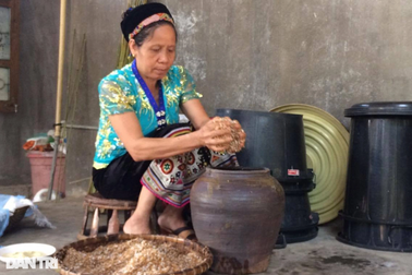 Văn hóa rượu cần của người Thái