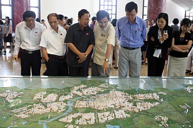 “Trung tâm hành chính tại Ba Vì là… khó chấp nhận!”