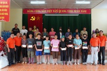 Đoàn công tác Petrovietnam hỗ trợ người dân Sơn La và Điện Biên sau mưa lũ