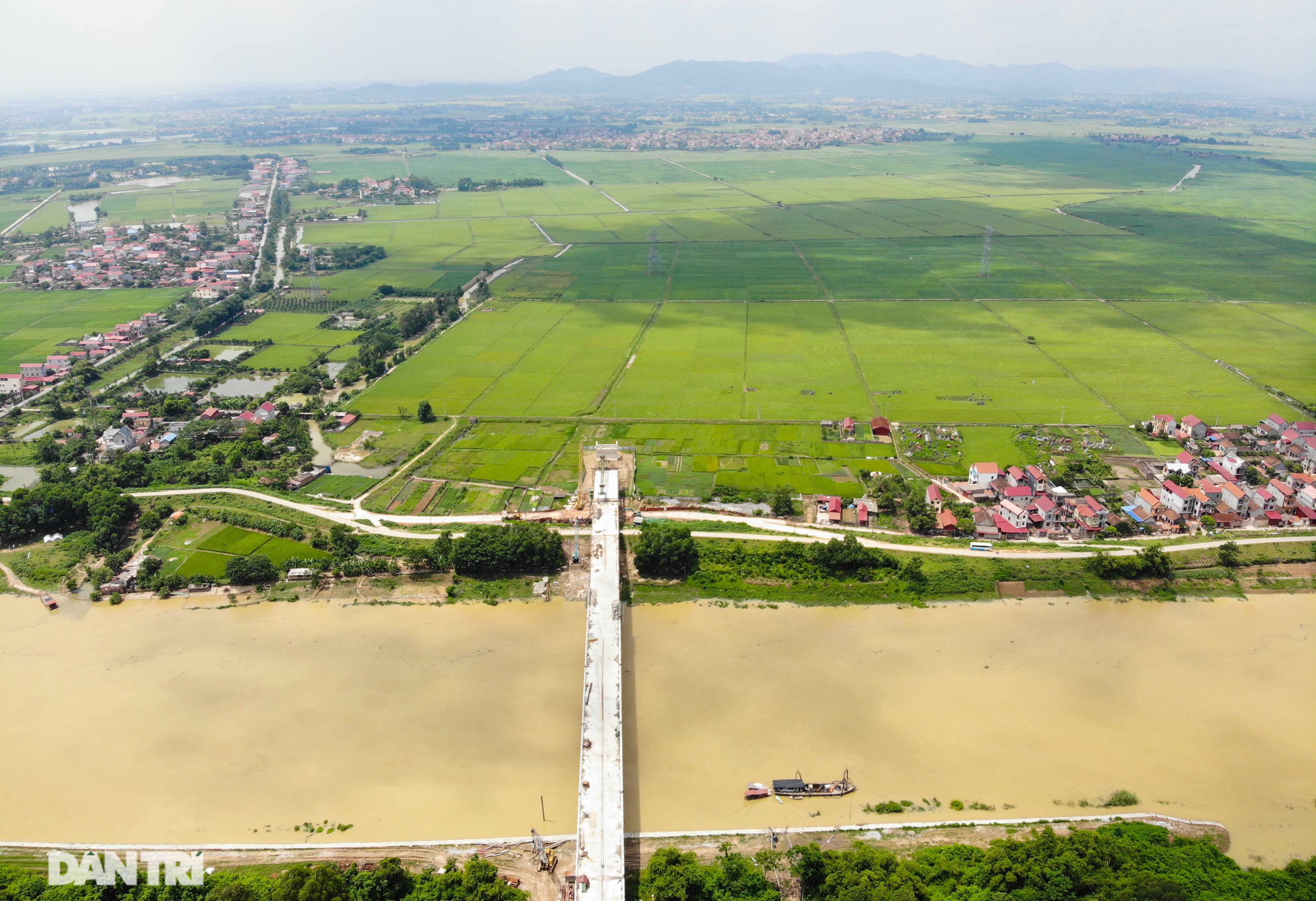 Nguyên nhân bất ngờ khiến cầu nối Hà Nội – Bắc Giang có thể đắp chiếu - 3 Nguyên nhân bất ngờ khiến cầu nối Hà Nội – Bắc Giang có thể đắp chiếu - 3