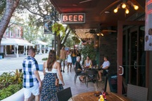 Vì sao bang của Mỹ tiêm chủng cao nhưng vẫn trở thành tâm dịch?