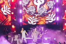 Bức Tường, Suboi diễn bùng nổ trên sân khấu Hoàng Thành Thăng Long