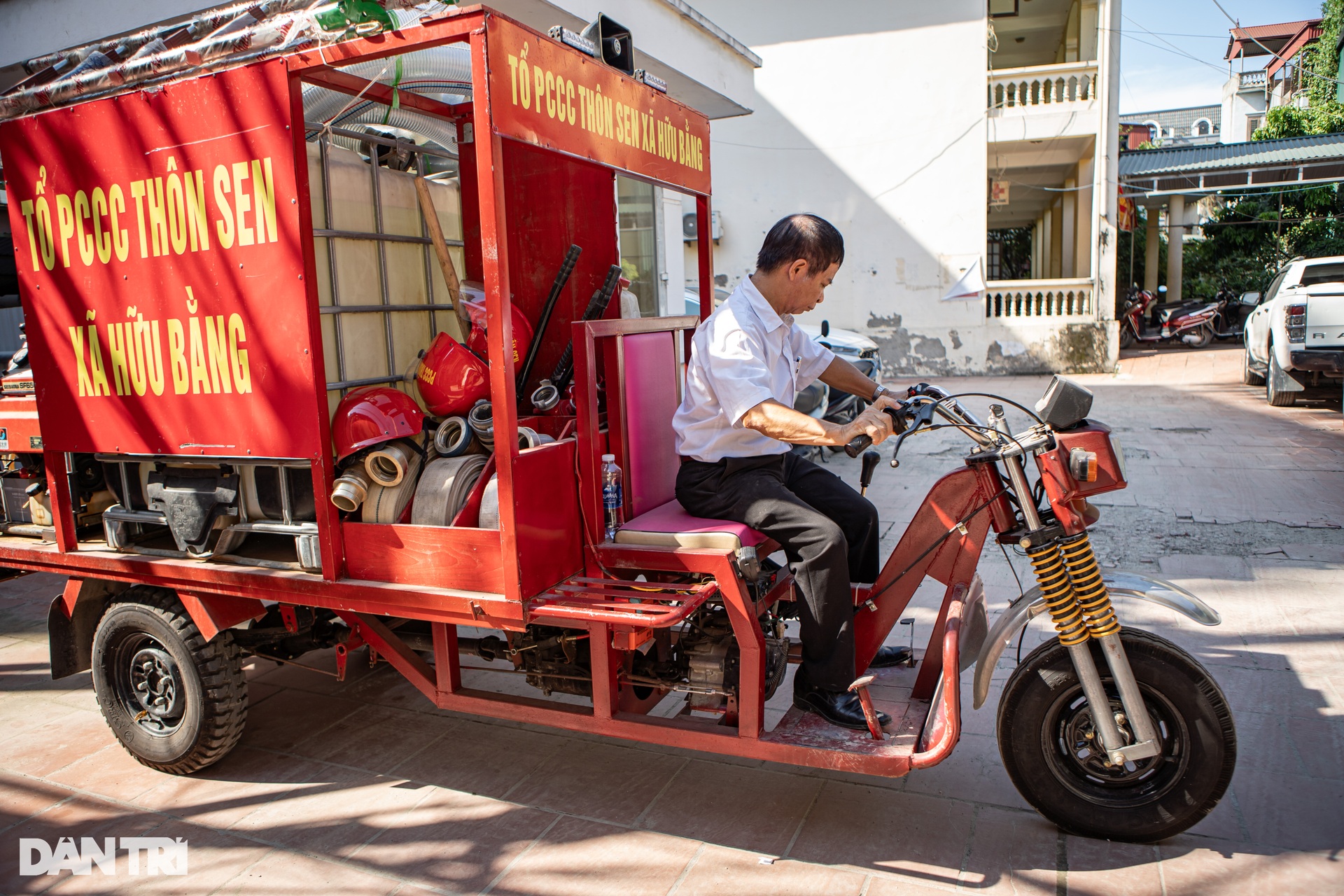 Đội cứu hỏa ba gác ở Hà Nội: Có cháy, anh em tạm gác công việc đi dập lửa - 2
