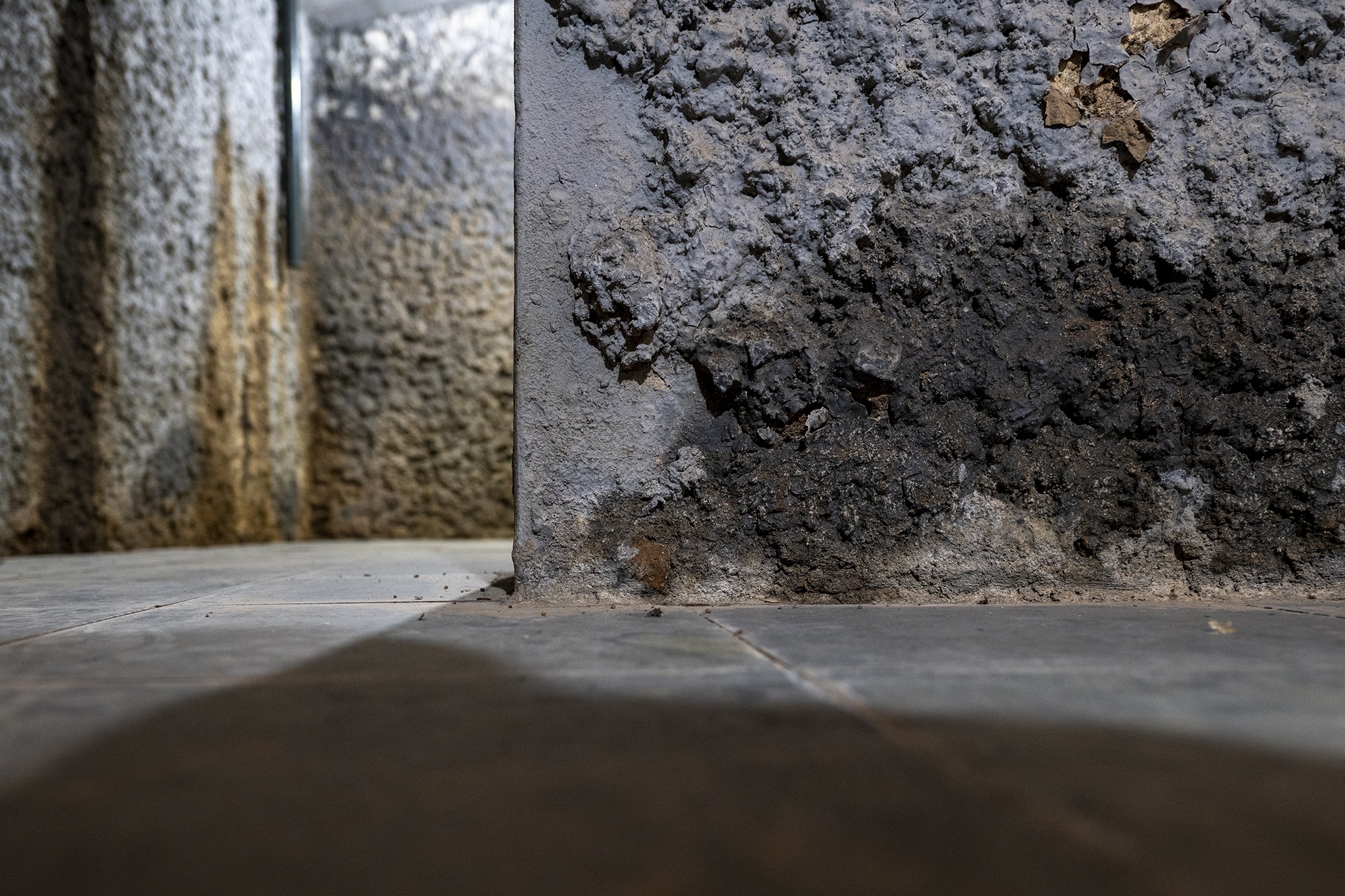 View - Hình ảnh hiếm hoi về căn hầm bí mật hơn 130 năm tuổi cạnh hồ Hoàn Kiếm | Báo Dân trí