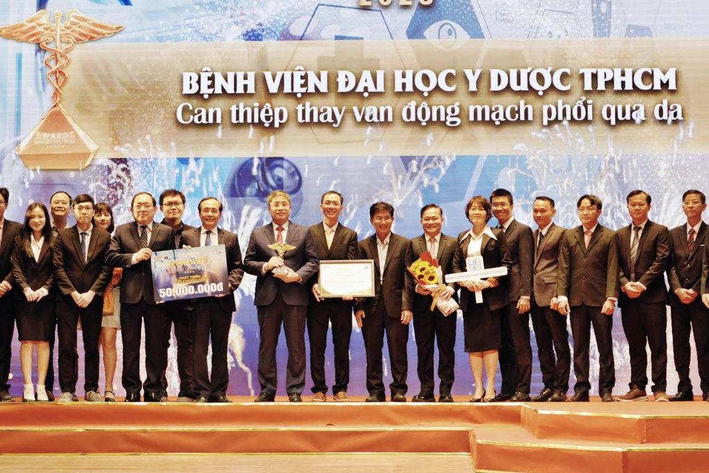 Thành tựu y khoa Việt Nam: Phương pháp điều trị qua da giúp hạn chế đột tử - 1 Thành tựu y khoa Việt Nam: Phương pháp điều trị qua da giúp hạn chế đột tử - 1