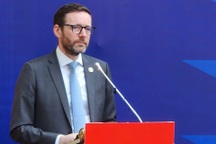 Lễ hội Vương quốc Anh: Bài "Đi cấy" được biểu diễn, nhóm 911 hát với Mỹ Anh