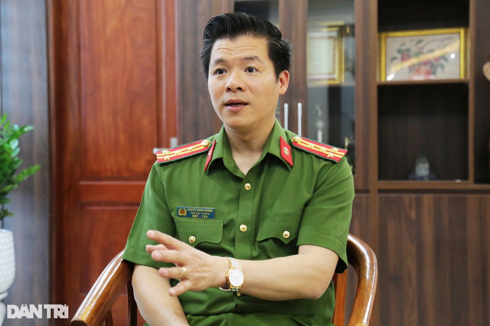 Giây phút cân não cứu người tại tòa nhà chực đổ sập ở Myanmar