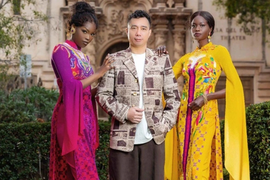 NTK Đỗ Trịnh Hoài Nam ra mắt BST đột phá sáng tạo "Suối Nguồn" tại Mỹ