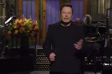 Khoảnh khắc Elon Musk xuất hiện trong chương trình Saturday Night Live