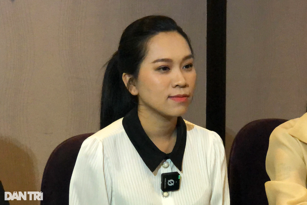 Hồng Phượng: Tôi đã khuyên mẹ rút đơn tranh di sản cậu Vũ Linh vì sẽ thua - 1 Hồng Phượng: Tôi đã khuyên mẹ rút đơn tranh di sản cậu Vũ Linh vì sẽ thua - 1