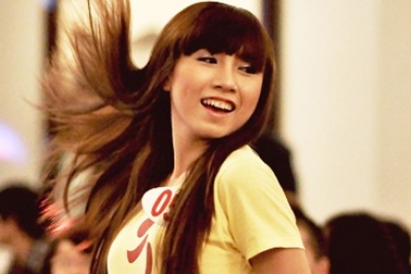 Nữ sinh Ngoại thương diễn kịch về “gay”