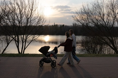 Ukraine đối mặt nguy cơ tê liệt vì "quả bom dân số"