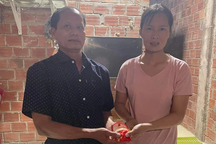 Nữ công nhân nghèo trả lại vàng và cái kết bất ngờ