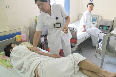 Mất mạng vì giao sức khỏe cho “bác sĩ” Google