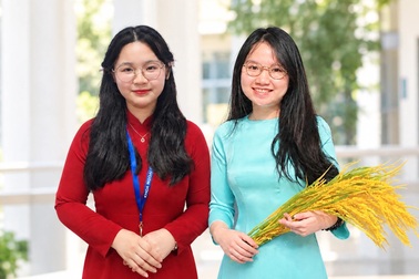 2 thủ khoa đặc biệt được nhà trường tuyển dụng ngay