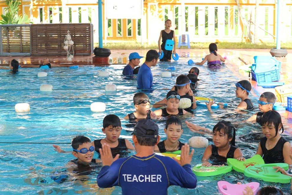 Mỗi năm Việt Nam có khoảng 2.000 trẻ em tử vong do đuối nước - 2 Mỗi năm Việt Nam có khoảng 2.000 trẻ em tử vong do đuối nước - 2