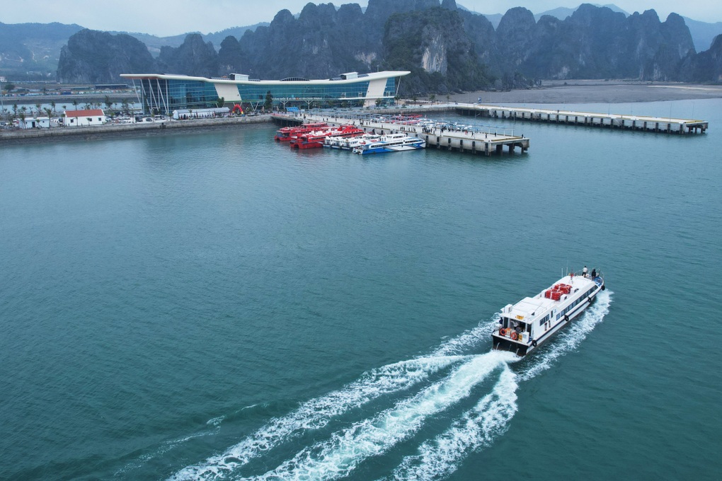 Bất động sản Vân Đồn trước cơ hội trở thành Hạ Long thứ hai - 2 Bất động sản Vân Đồn trước cơ hội trở thành Hạ Long thứ hai - 2
